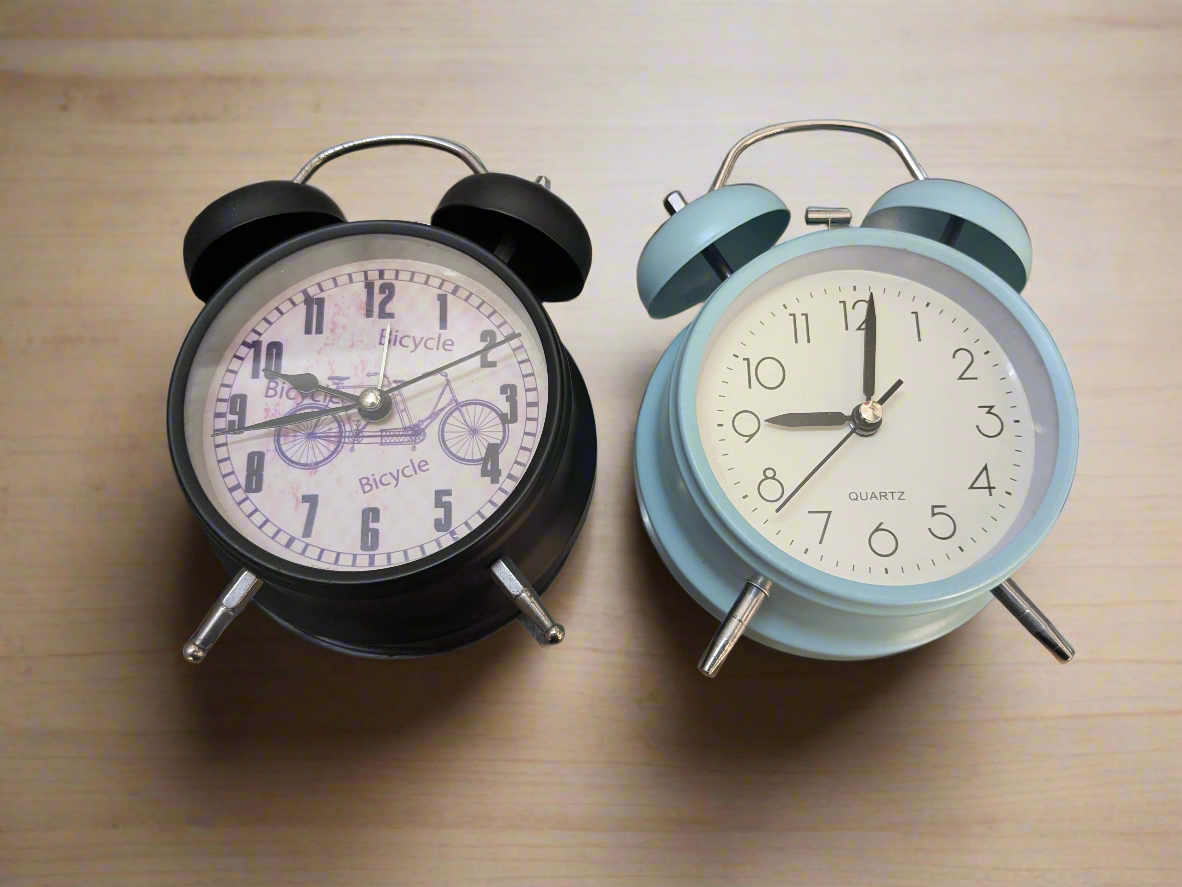 Quartz Alarm Clock | Blue