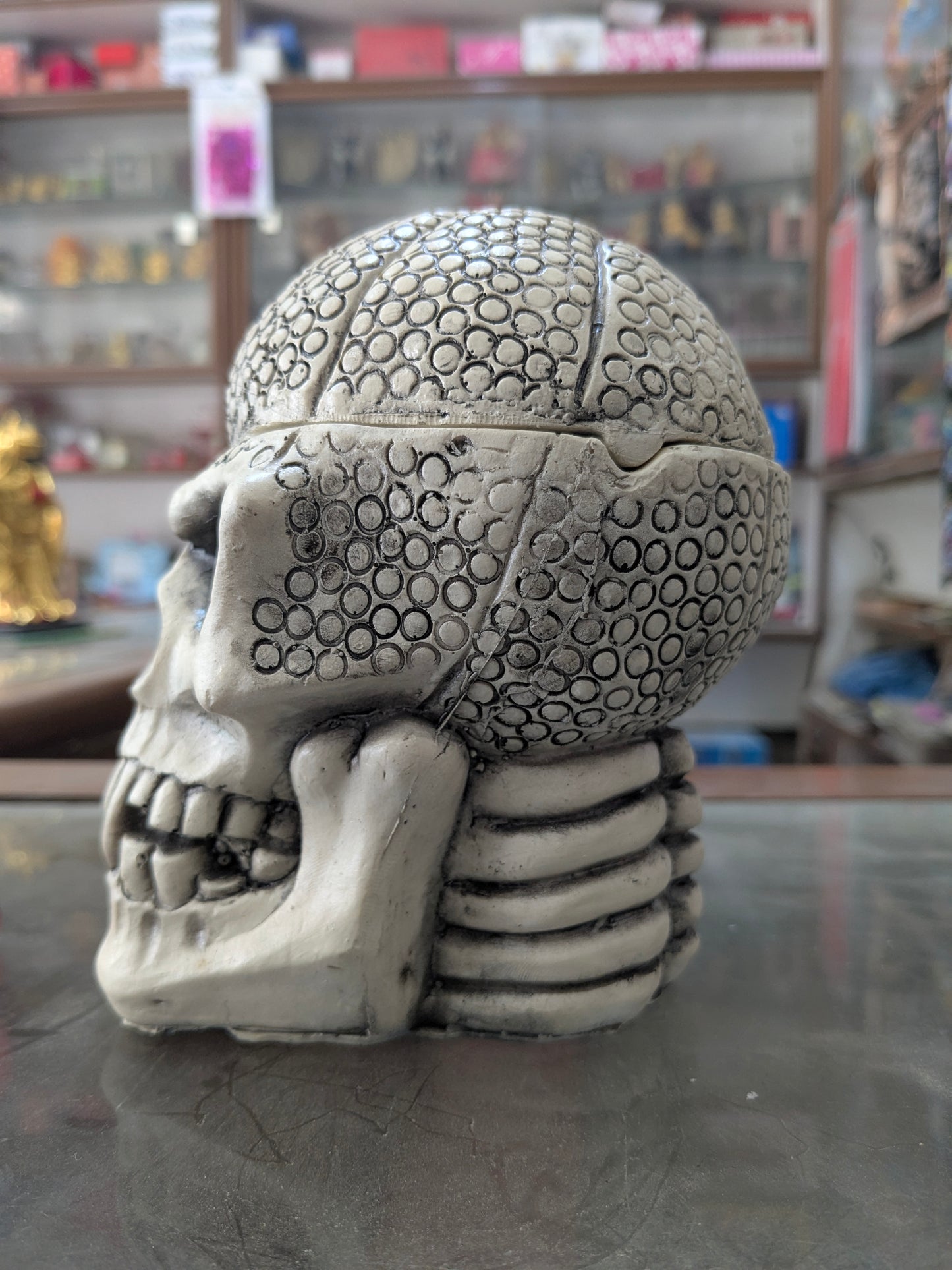 Skull Ashtray | White